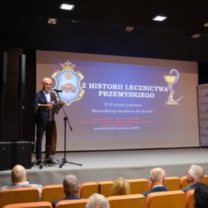 „Z historii przemyskiego lecznictwa. W 25 rocznicę powstania Wojewódzkiego Szpitala im. św. Ojca Pio” – promocja nowego albumu