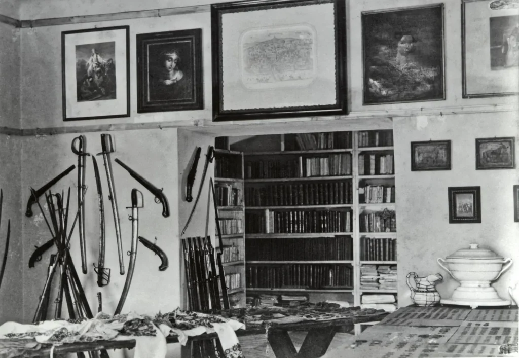 MPF-3419 – Fotografia archiwalna pierwszej ekspozycji Muzeum TPN w Przemyślu z 1910, fot. Michał Todt, zbiory MNZP