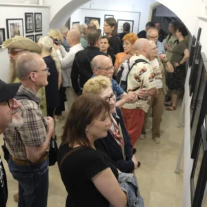 Roman Łuszczki „Nim przyjdzie zmierzch” – fotorelacja z wernisażu