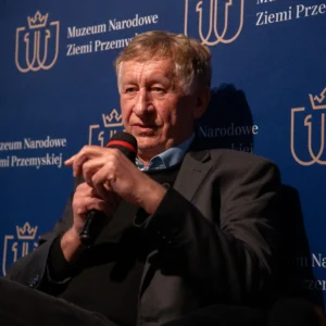 Pokaz filmu Tomasza Magierskiego „Julian Stańczak. Złapać światło”
