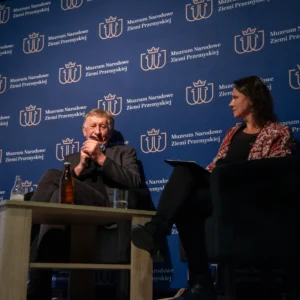Pokaz filmu Tomasza Magierskiego „Julian Stańczak. Złapać światło”
