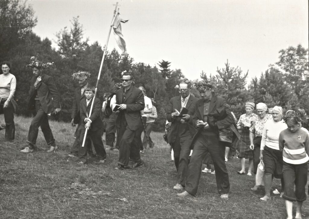 Pielgrzymi w Kalwarii Pacławskiej, 1974 r., fot. Jan Gruntowicz, ze zbiorów MNZP