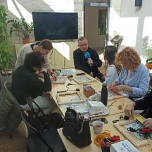 Warsztaty tkackie inspirowane wystawą „Art déco w gliniańskim kilimie. Sto lat później”