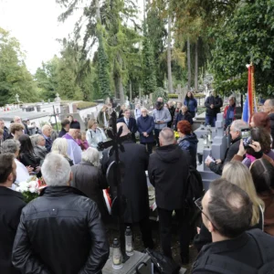 Uroczystość odsłonięcia tablicy upamiętniającej Teofilę Kic